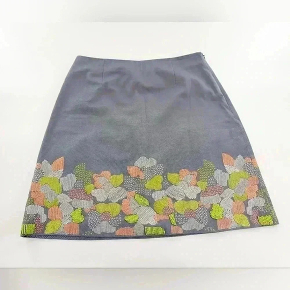 Boden Heavy Embroidered Skirt Size 8P Gray And Green Knee Length - Picture 1 of 9